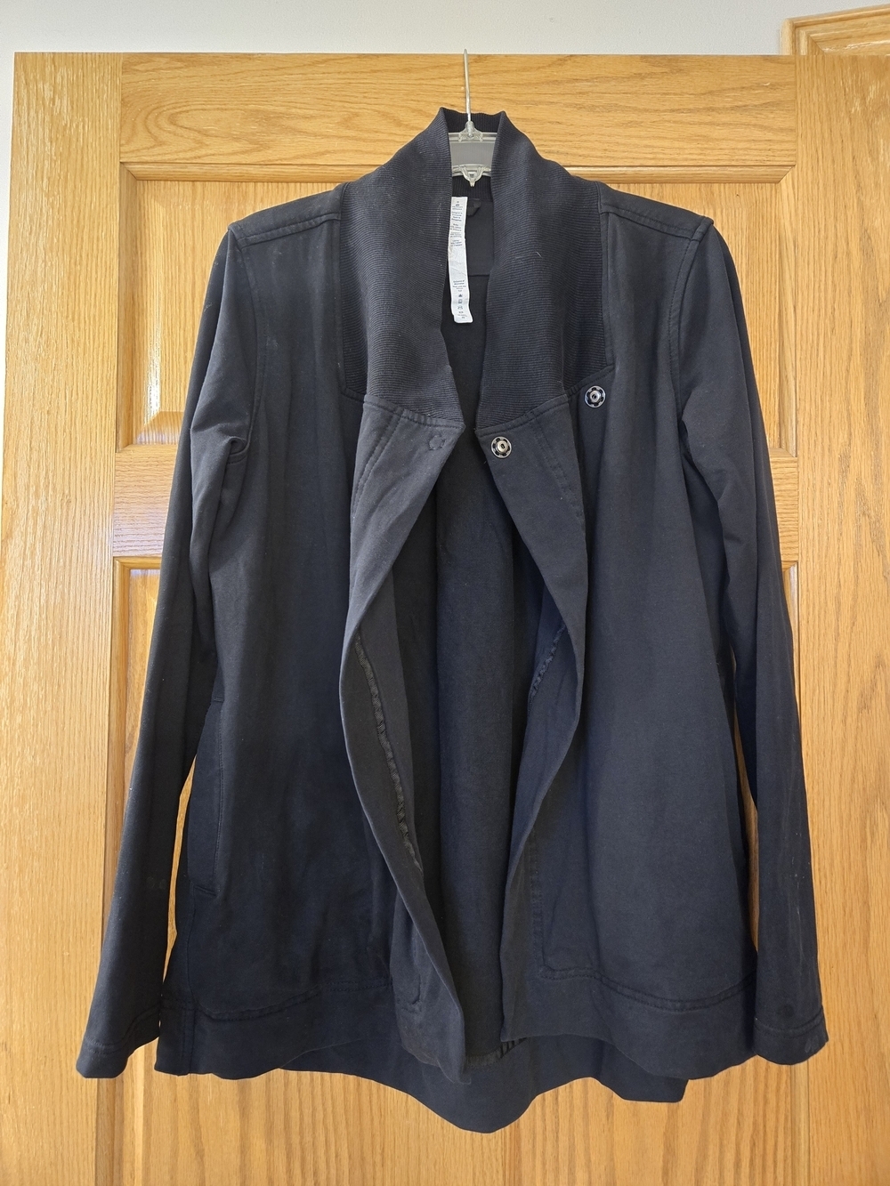 Lululemon Black Women's Asymmetrical Collar Jacket